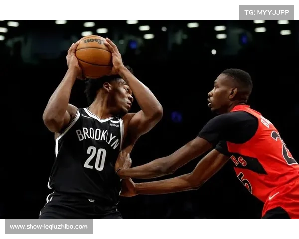 夏普状态火热砍下17分6篮板携手杨瀚森上演精彩连线暴扣点燃全场