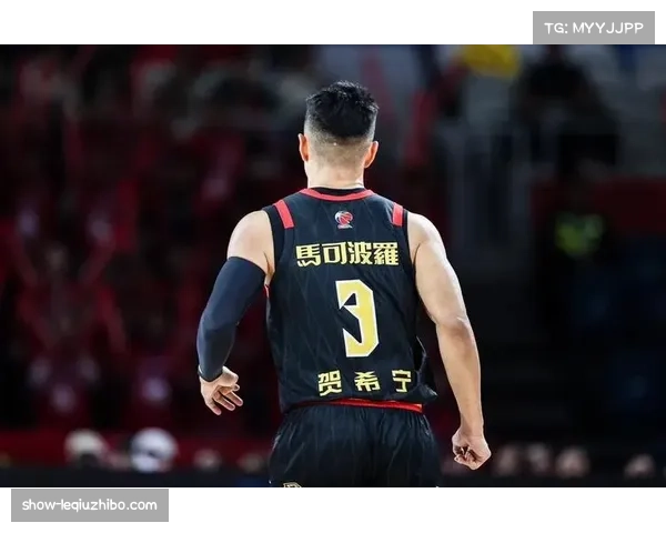 深圳客场大胜新疆 贺希宁31分背后团队传导球体系解析